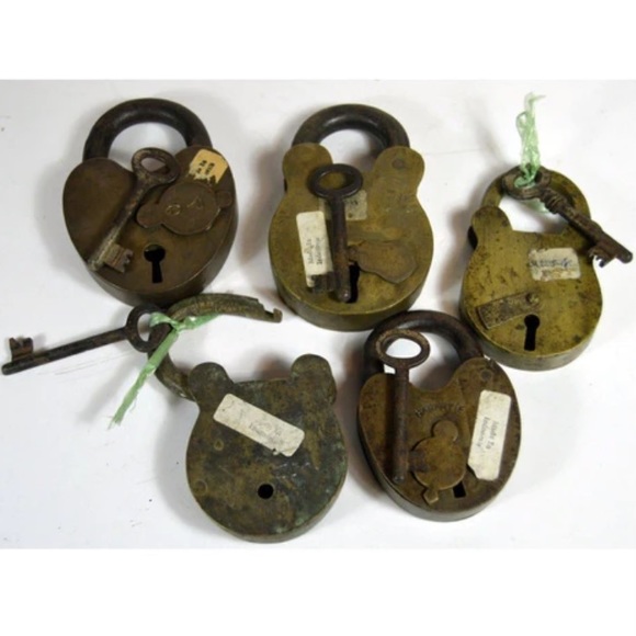 ISO: Antique Locks (functional, not decor) - Picture 2 of 16